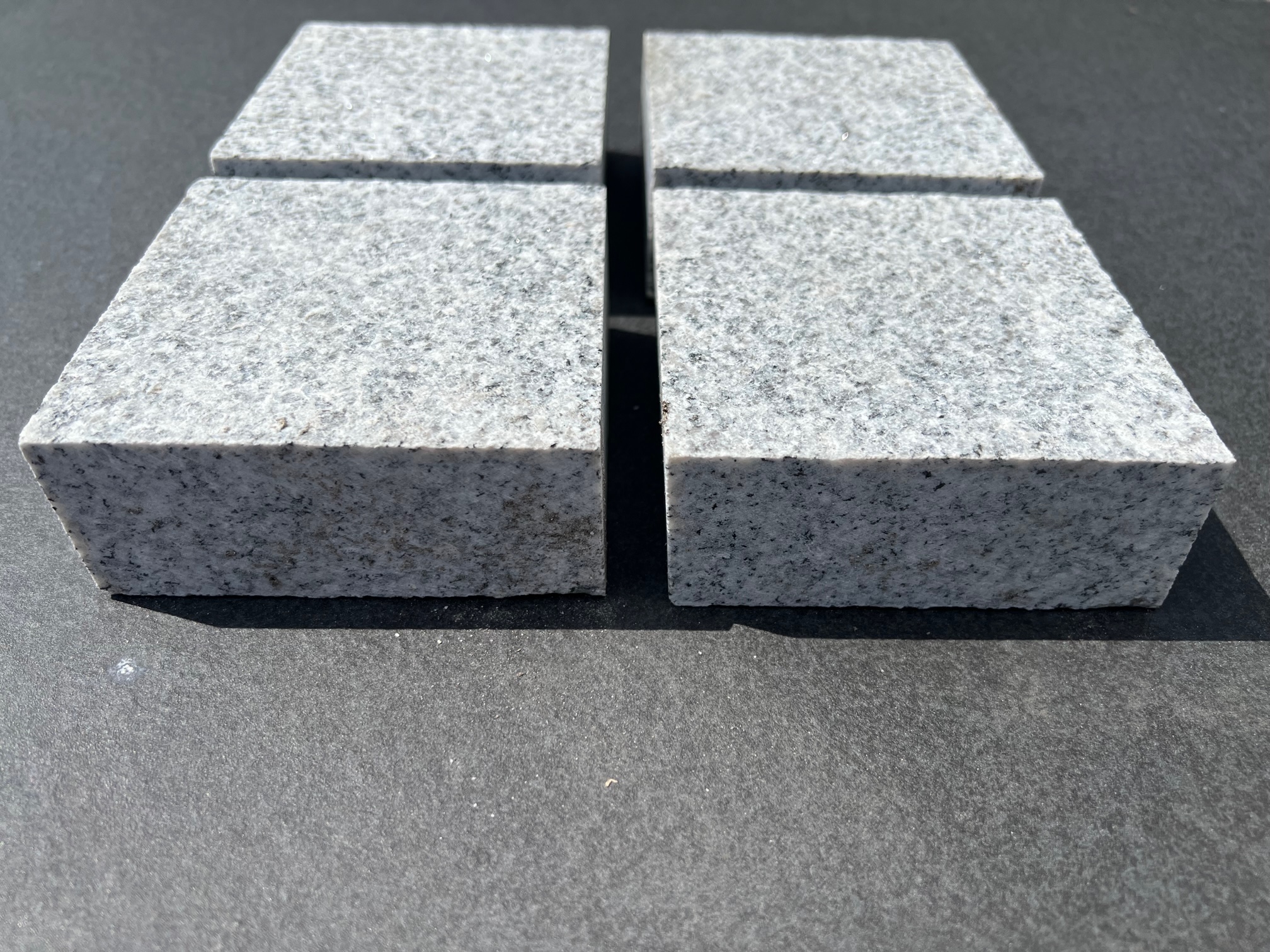 G603 Silver Granite Cobbles - 100x100x40mm Sawn Edge - 10m2 Pack - Image 2