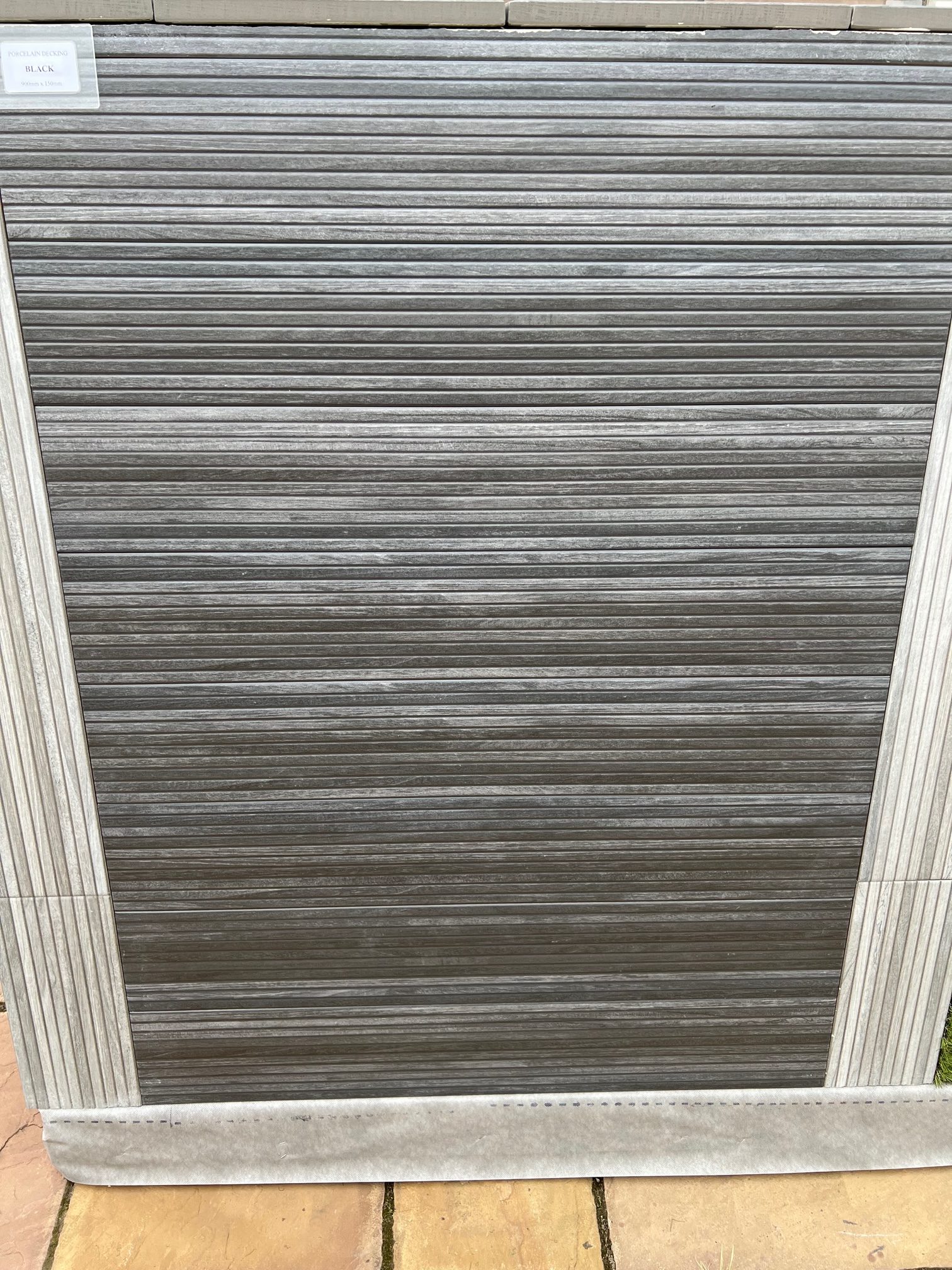 BLACK Porcelain DECKING - 900mmx150mmx10mm - 5.4m2 / 40 pieces per pack